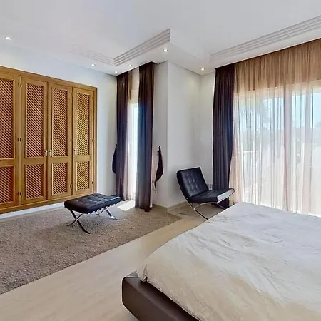Villa Season Retreat